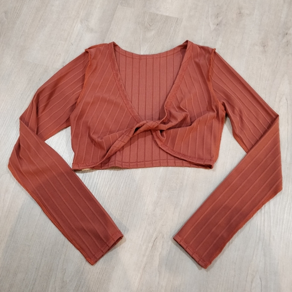 Boohoo Ruffle trim ribbed twist front co-ord - Picture 12 of 16